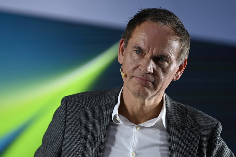 VW-Chef Oliver Blume (58) will den Sparkurs in seinem Unternehmen weiter verschärfen.