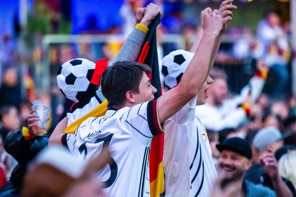 Fußball-Fans können sich wieder aufs Public Viewing auf dem Schloßberg freuen.