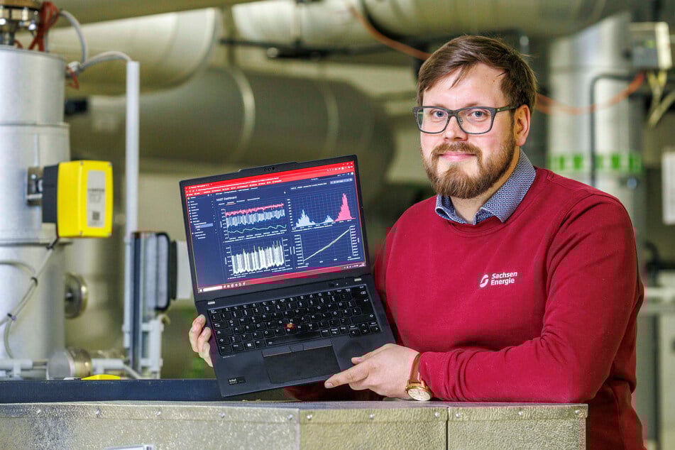 Was geht rein, was geht raus: Die Digitalisierung des Fernwärmenetzes macht die Energieversorgung effizienter, wie SachsenEnergie-Projektleiter Felix Fischer (35) erklärt.