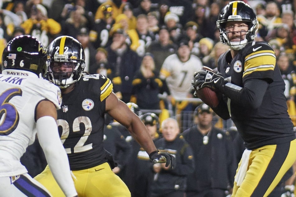 NFL: Steelers stand tall at the end to beat back Baltimore’s last-ditch effort