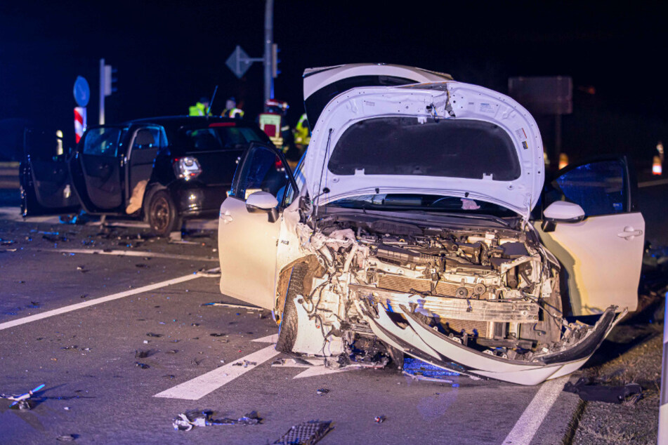 Auch der Toyota Corolla war nach dem Unfall Schrott.