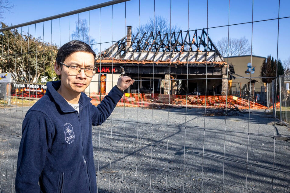 Blumenhändler Hanh Do Xuan (37) macht sich Sorgen über die Brandstiftungen.