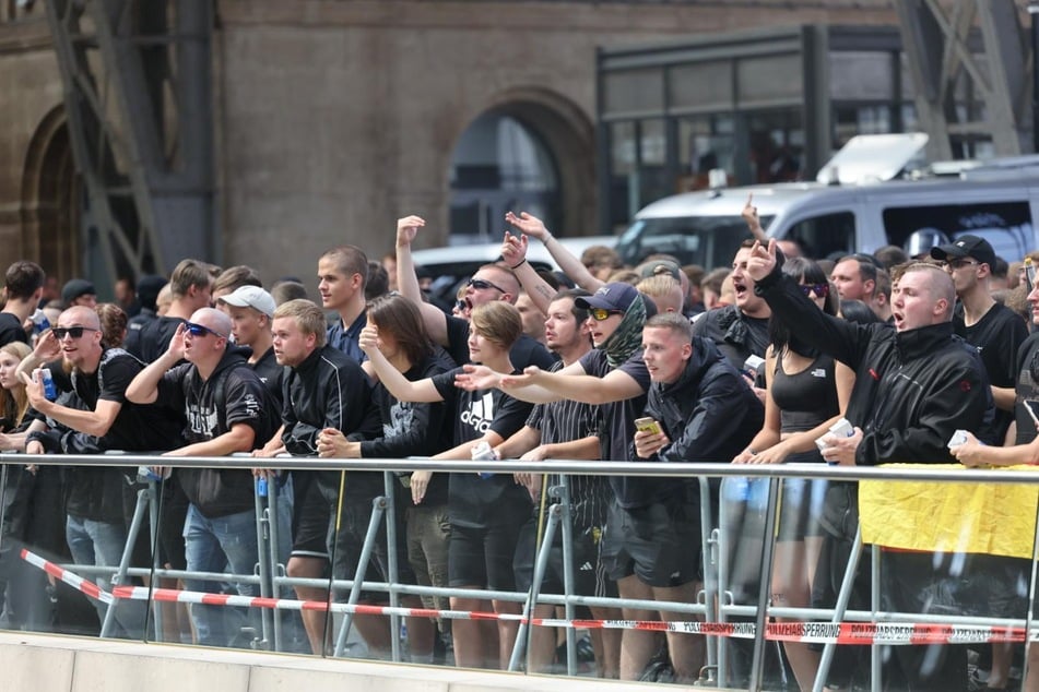 Die Stimmung zwischen dem rechten und linken Lager war aufgeheizt.