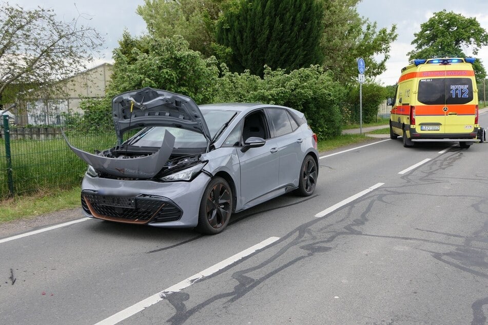 Der Unfall ereignete sich vor einem geschlossenen Bahnübergang.