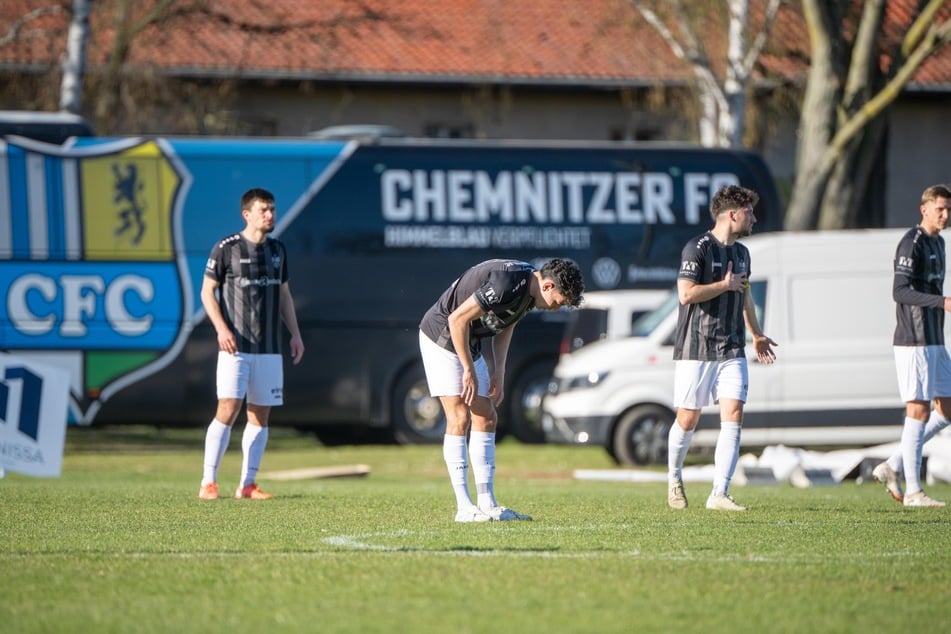 Enttäuschung bei den Himmelblauen nach dem Gegentor.