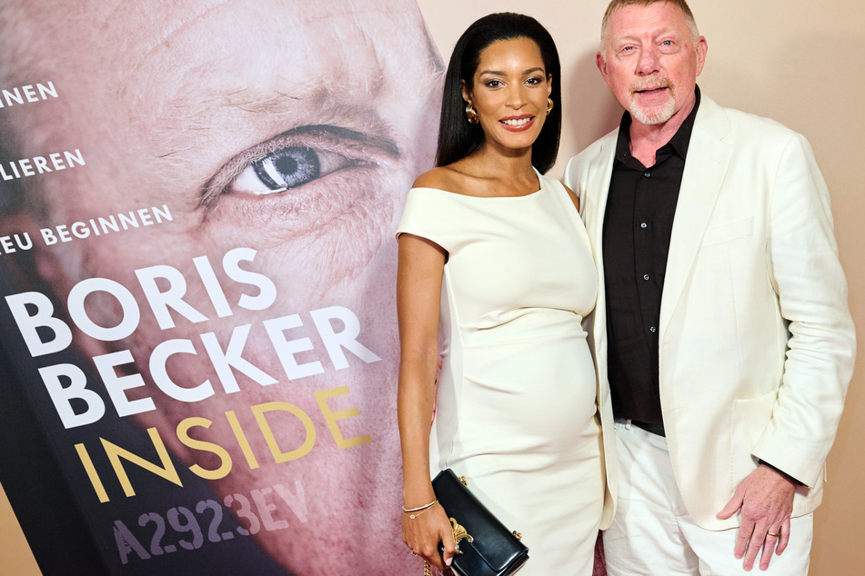 Zur Vorstellung seines neuen Buchs in Berlin wurde Boris Becker (57) unter anderem von seiner Frau Lilian de Carvalho Monteiro (35) begleitet.