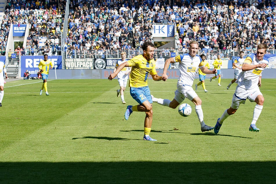 Im zweiten Durchgang hatte Lok Leipzig plötzlich zwei Mann mehr auf dem Feld. In der Nachspielzeit gelang dann sogar noch der 1:0-Sieg.