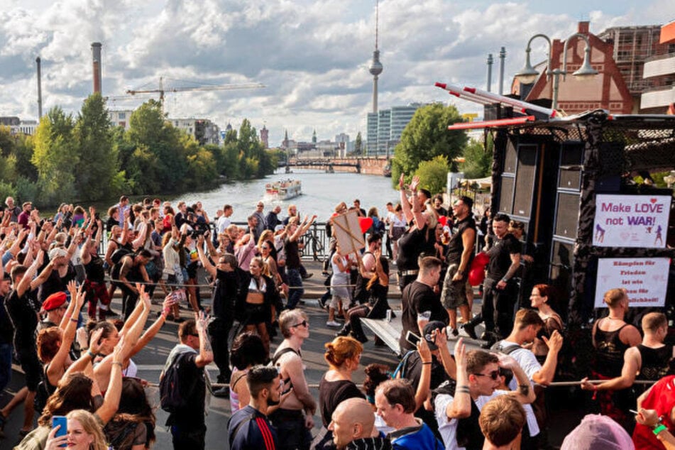 Am 30. August zieht der "Zug der Liebe" durch Berlin.