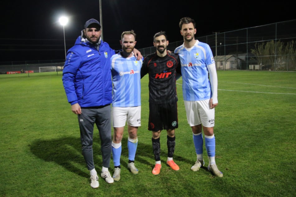In Belek wiedervereint: die einstigen CFC-Aufstiegshelden Niklas Hoheneder (39), Tobias Müller (38), Rafael Garcia (32) und Dejan Bozic (32, v.l.). Sie feierten 2019 den direkten Wiederaufstieg in die 3. Liga.