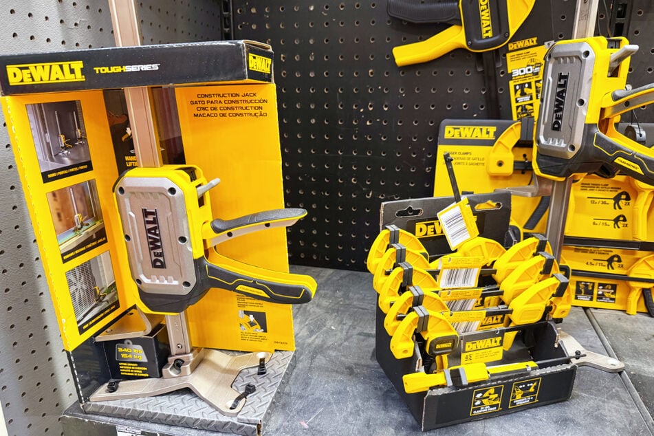 Coming Friday, November 21 Home Depot cuts deep on DEWALT power tool