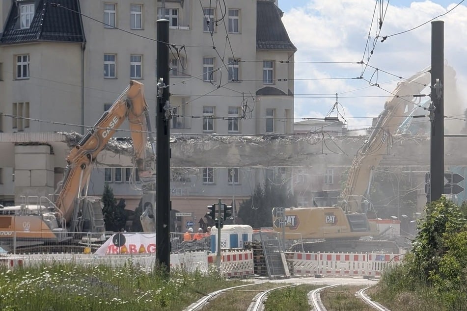 Die Brücke an der Wuhlheide ist seit Montag vergangener Woche komplett gesperrt.