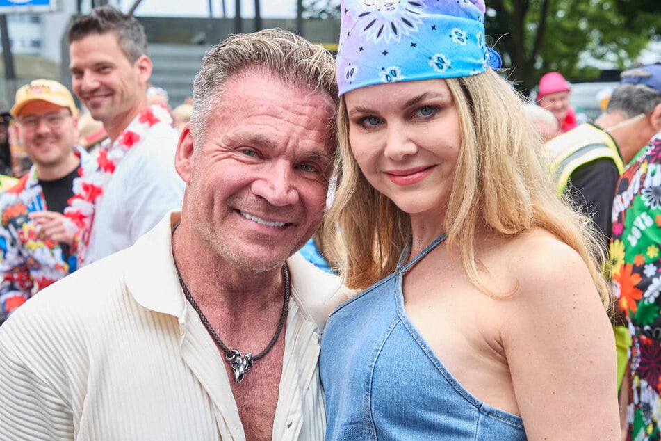 Peter Klein (59) hält auch nach der Trennung zu seiner Ex-Freundin Yvonne Woelke (47).