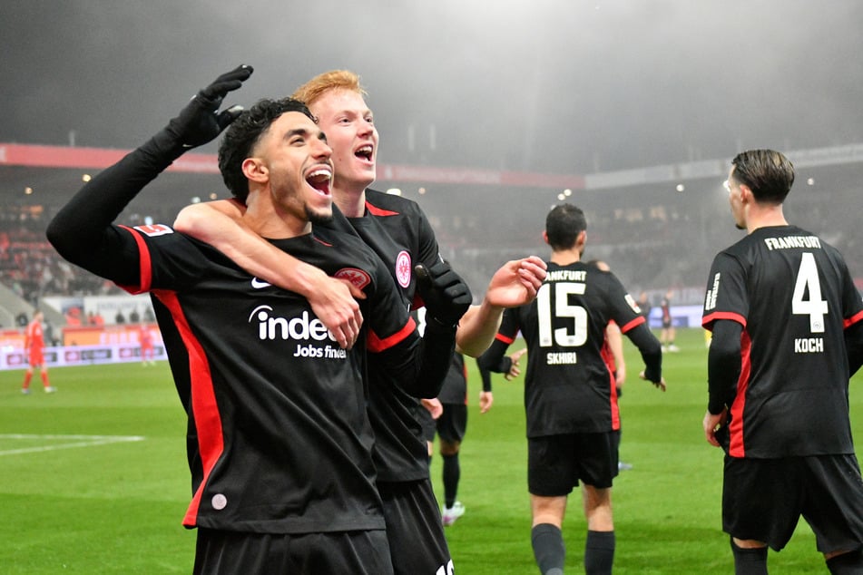 Mit zwei Treffern war Omar Marmoush (l.) ein Mal mehr der "Man of the Match".