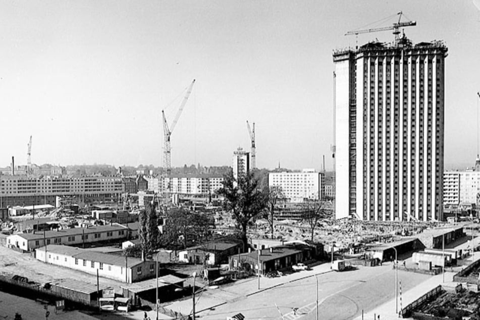 Das Interhotel Kongress in der Bauphase dokumentierte Helmut Bleyl auf Schmalfilm.