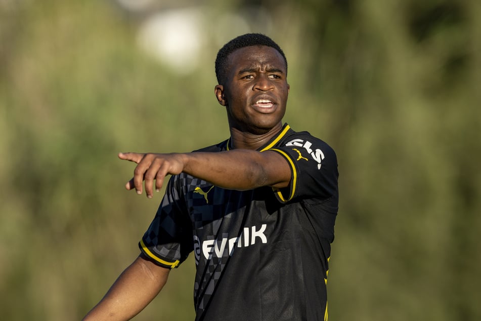 Youssoufa Moukoko (20) steht Medienberichten zufolge vor einem Wechsel nach Dänemark.
