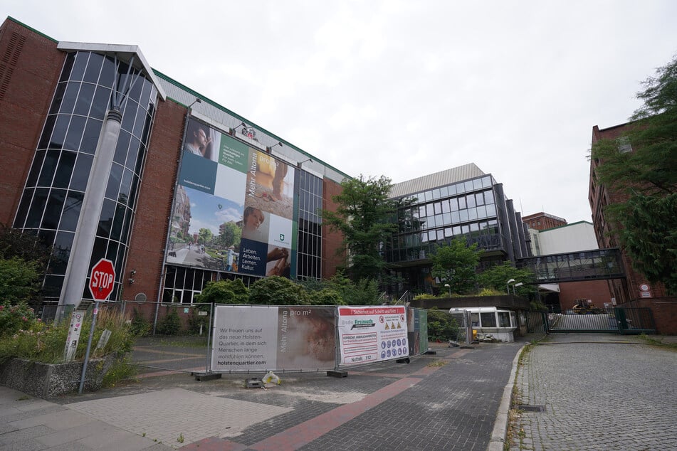 Hamburg: Wohnungen sollten längst stehen: Holsten-Quartier-Planungen ruhen!