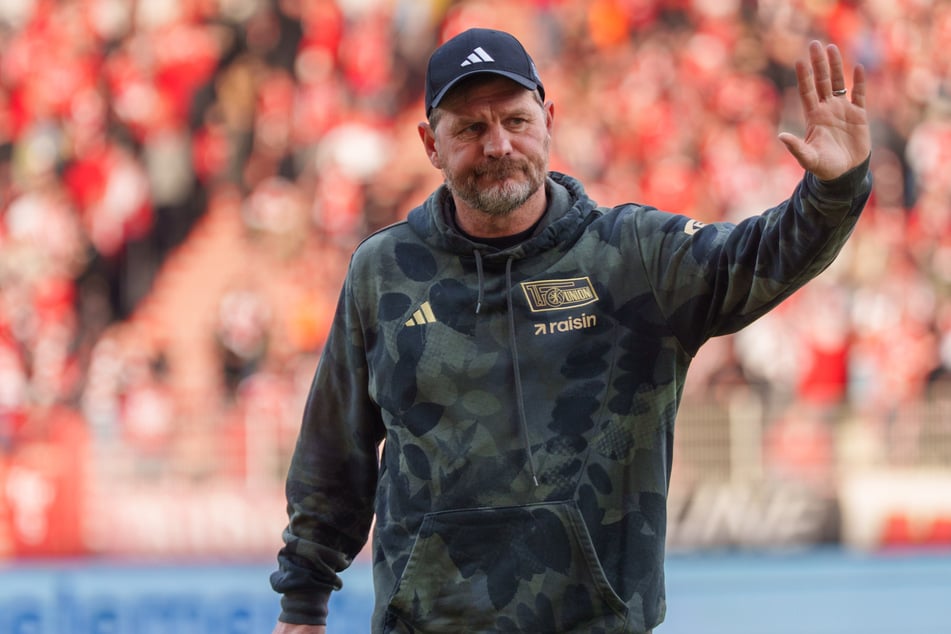 Steffen Baumgart (54) muss die Abwehr umbauen.