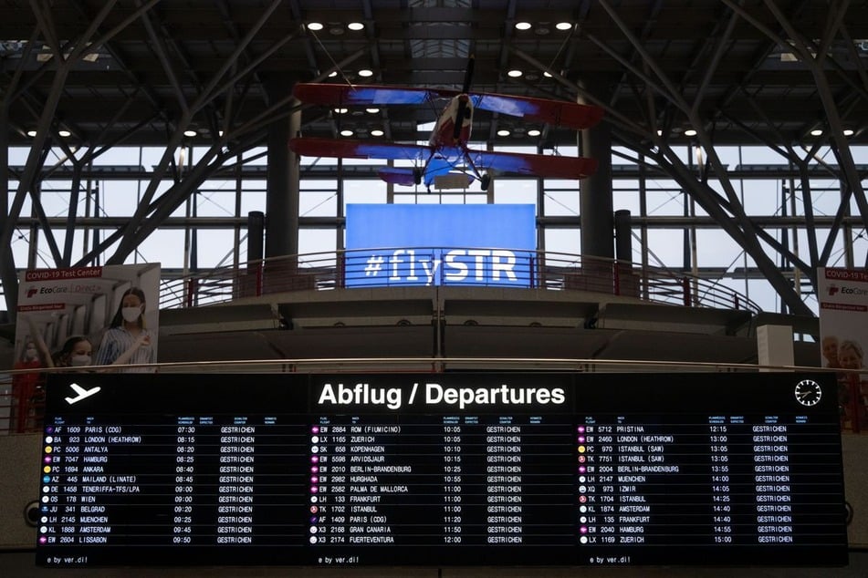Wer am Terminal eine Pause braucht, kann sich in Stuttgart neuerdings eine Schlafkabine mieten. (Archivfoto)