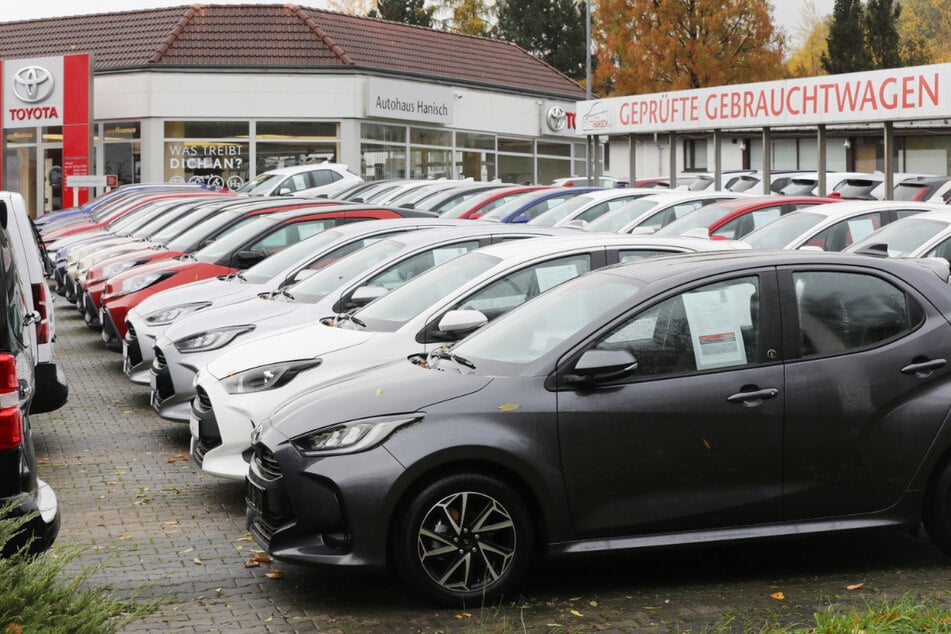 Auf der Suche nach dem Traumwagen? Bei dieser großen Auswahl kein Problem.