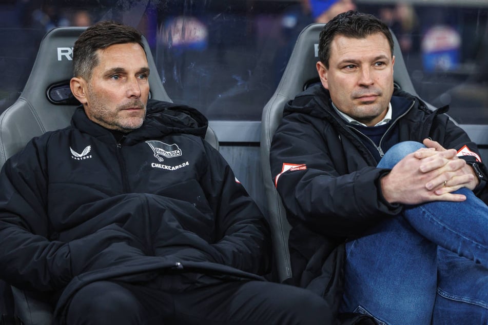 Steht die Zukunft von Stefan Leitl (48. l.) und Benjamin Weber (45) bei Hertha BSC auf dem Spiel?