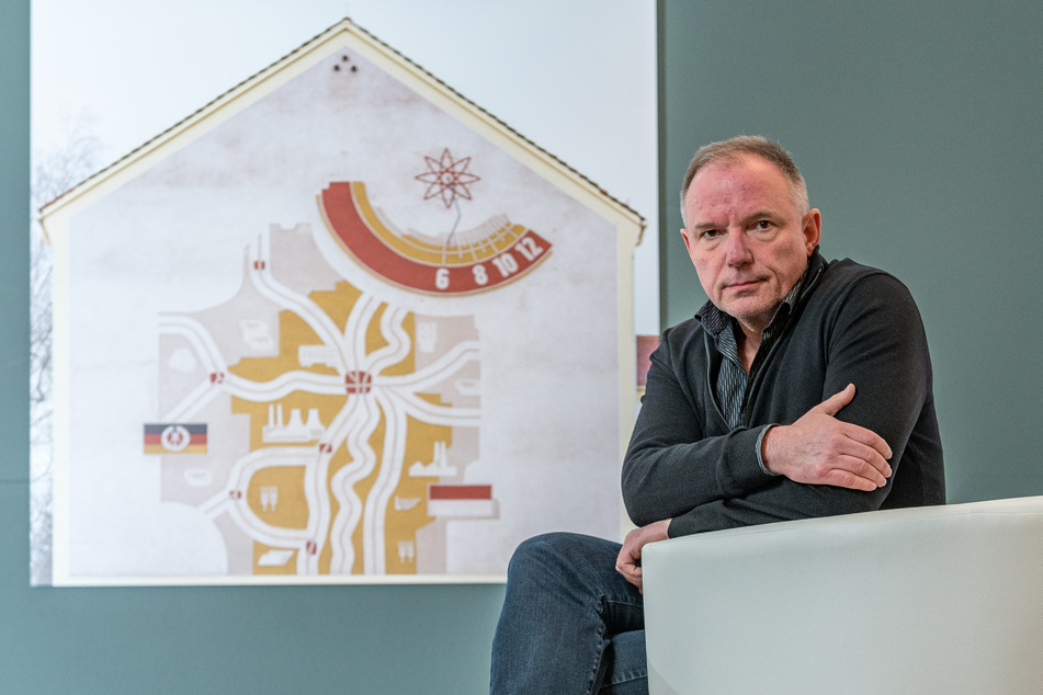 Dresden: Unbekanntes und Überraschendes zum Frühwerk von "Gerd Richter": Gemälde an Wand und Fassade