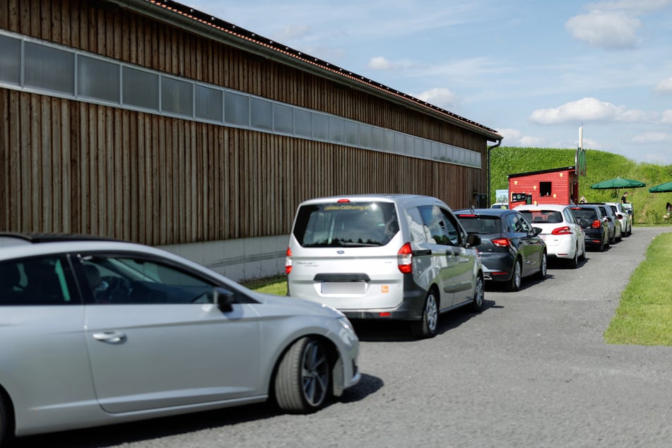 Die Besucher des Gutes mussten einige Minuten warten, bis sie schließlich bestellen konnten.