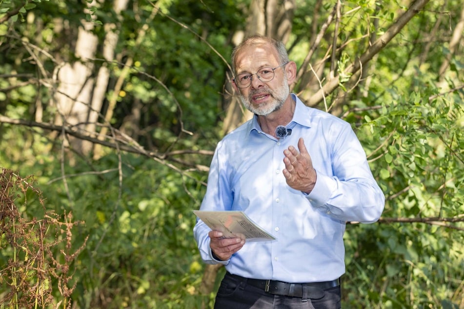 "Kulturelle Infrastruktur ist wichtig für das Menschsein. Wo wir zumuten, was passiert ist", betont Pfarrer Albrecht Nollau (63) die Wichtigkeit von Gedenkstätten.