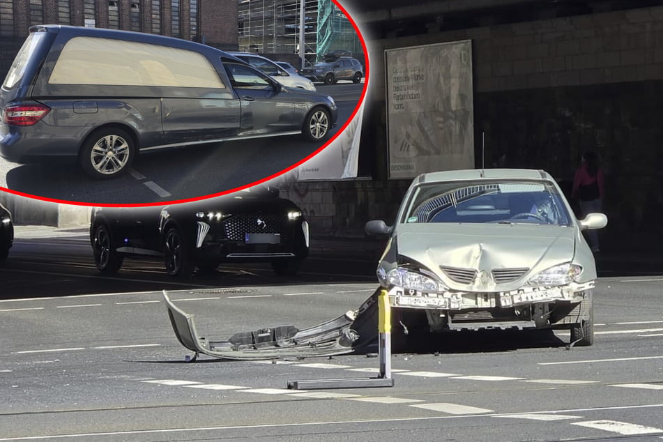 Bestatter-Crash: Leichenwagen und Renault krachen zusammen!