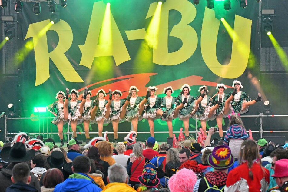 Fünfte Jahreszeit: Sachsens Jecken steuern dem Höhepunkt entgegen