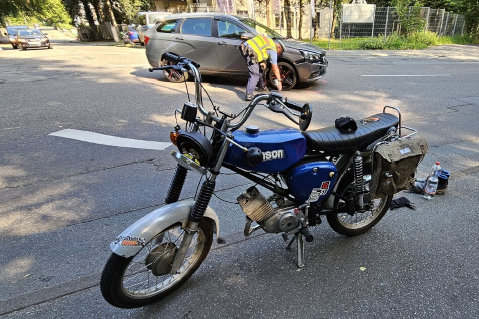 Am Mittwochnachmittag krachten ein Lada und eine Simson zusammen.