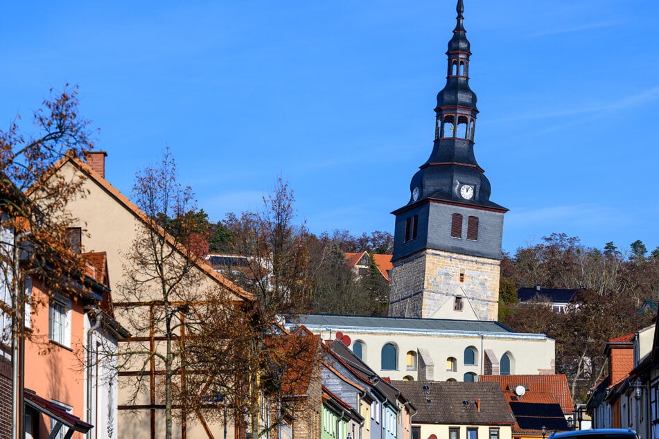Noch schiefer als Pisa: Touristen-Highlight in Thüringen öffnet schon bald