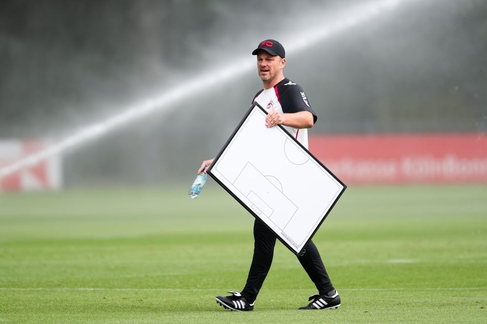 Klarer Auftrag: Neu-Trainer Lukas Kwasniok (44) soll den 1. FC Köln in der Bundesliga etablieren.
