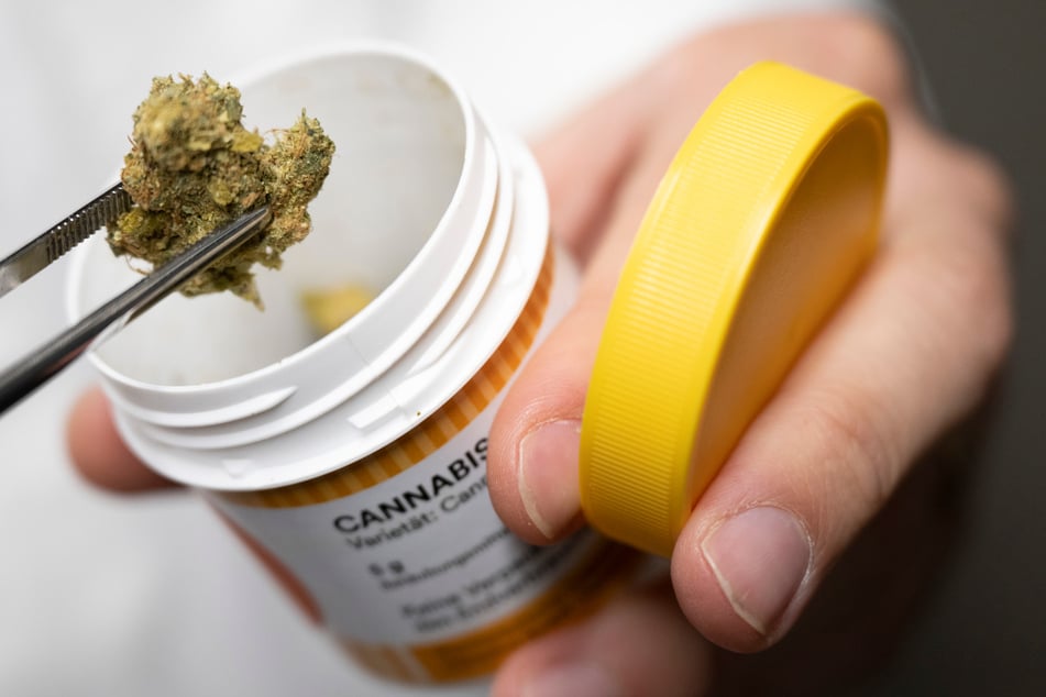 Unter anderem gehören Cannabisblüten zur medizinischen Behandlung zum Produktbestand von "Cansativa".