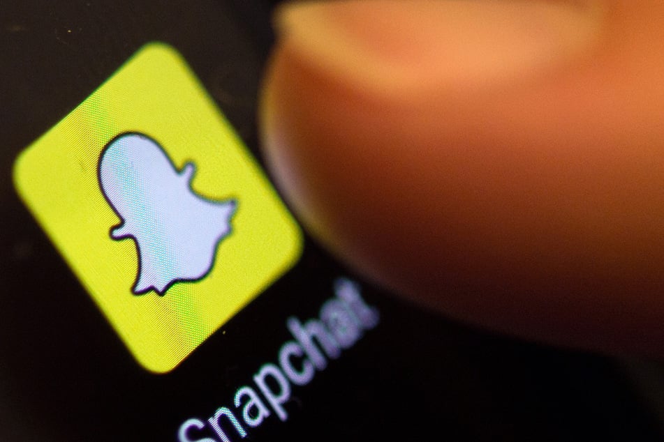 Etwa auf Snapchat könnten Kinder bislang unter anderem an Drogen gelangen. (Archivfoto)