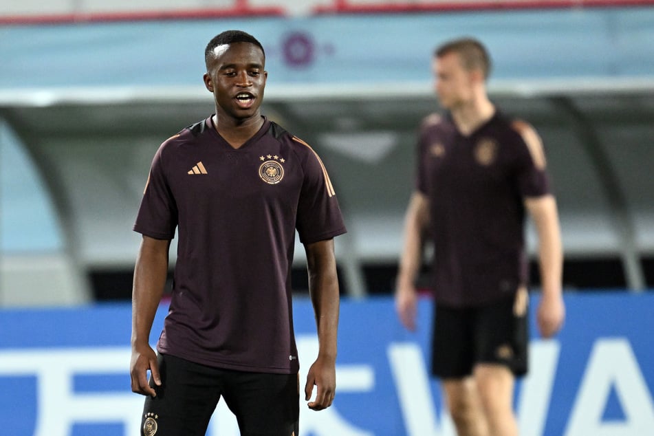 Youssoufa Moukoko (19) nahm mit der Deutschen Fußballnationalmannschaft an der Weltmeisterschaft 2022 teil.