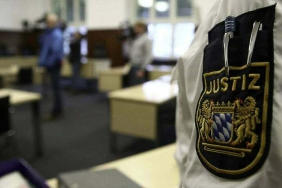 Weil ein Fitnessstudio in Erlangen eine Transfrau (29) abgelehnt hat, müssen nun Richter über den Fall entscheiden. (Symbolbild)