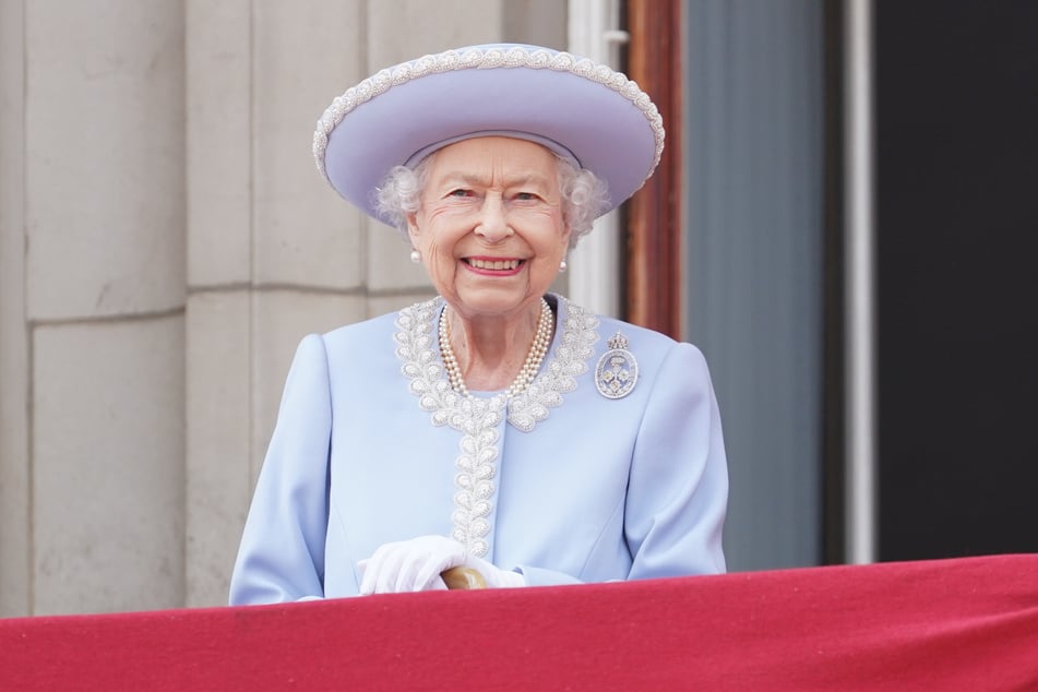 Wahrsager sagten auch für 2022 mal wieder den Tod von Königin Elizabeth II. voraus - diesmal hatten sie recht. Die Queen starb am 8. September im Alter von 96 Jahren.