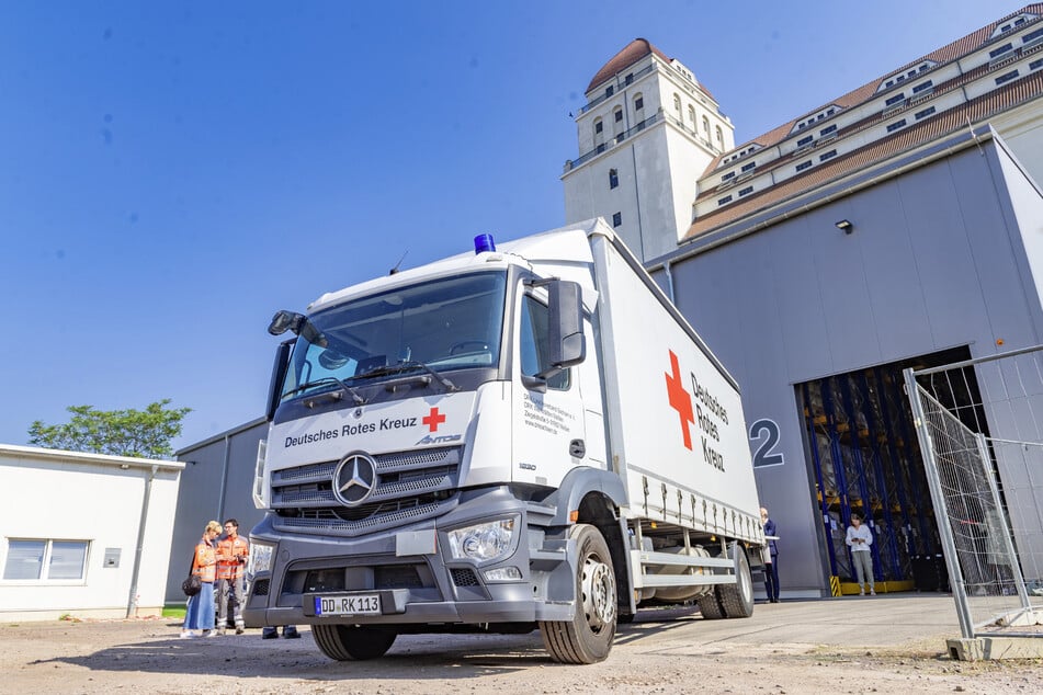 Ein Lkw machte sich am Donnerstag auf ins Katastrophenzentrum nach Wrocław (Breslau).