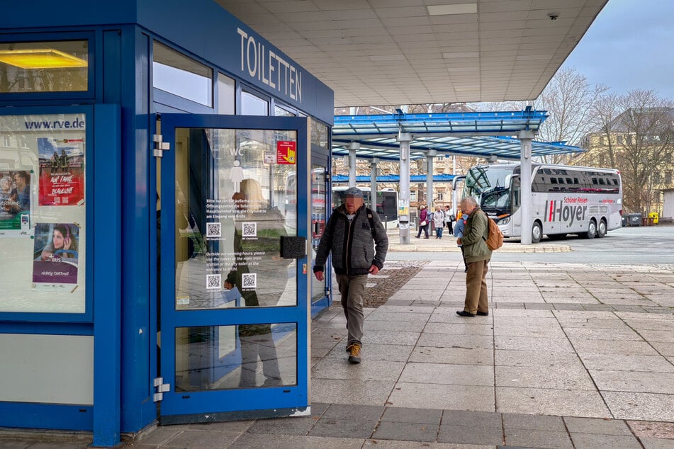 Chemnitz: Wehe, wenn hier mal einer muss: WC-Ärger am Chemnitzer Busbahnhof