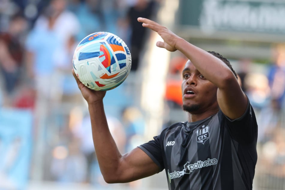 Martial Ekui (22) hat nach seiner Erkältung noch Nachholbedarf, wird deshalb in Magdeburg fehlen.