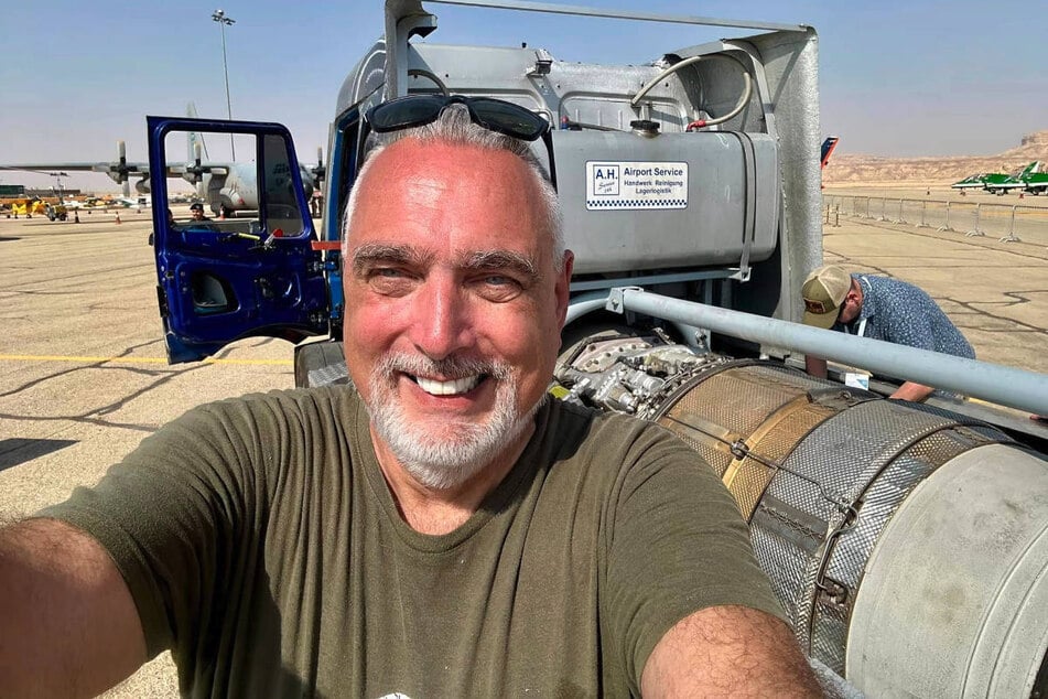 Sammy Tosuner ist auch heute noch dem Drag Racing verfallen und präsentiert stolz seinen Truck.