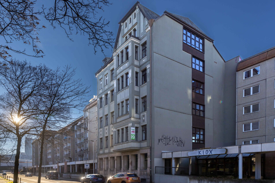 Das "Institut für soziale und kulturelle Bildung" richtete in der Karl-Liebknecht-Straße die Beratungsstelle "LAMARA" ein.