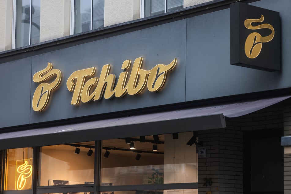 Ein 31-Jähriger hat in Hamburg seinen Arbeitgeber Tchibo beklaut.