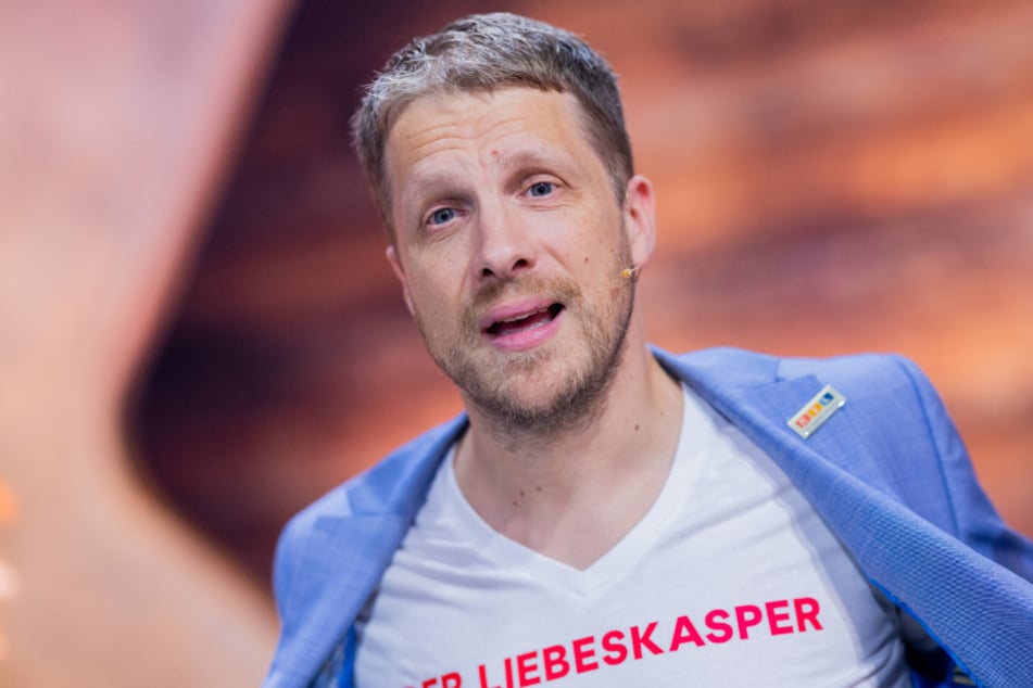 Nach zahlreichen Speerspitzen in Richtung seiner Ex-Frau schlägt Olli Pocher in seinem Podcast nun versöhnliche Töne an.