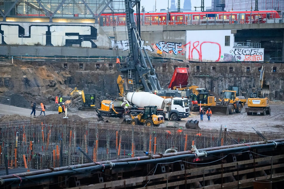 Hamburg: Hamburger Elbtower: Wann geht der Bau in die heiße Phase?
