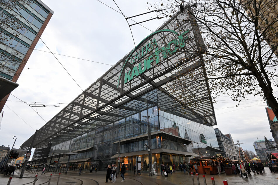 Ob der Kaufhof in Chemnitz erhalten bleibt, soll sich im Januar entscheiden.