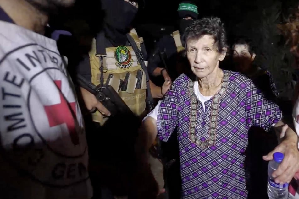 Die 79 und 85 Jahre alten Frauen, die von der Hamas gefangen gehalten wurden, sind im Gazastreifen freigelassen worden.
