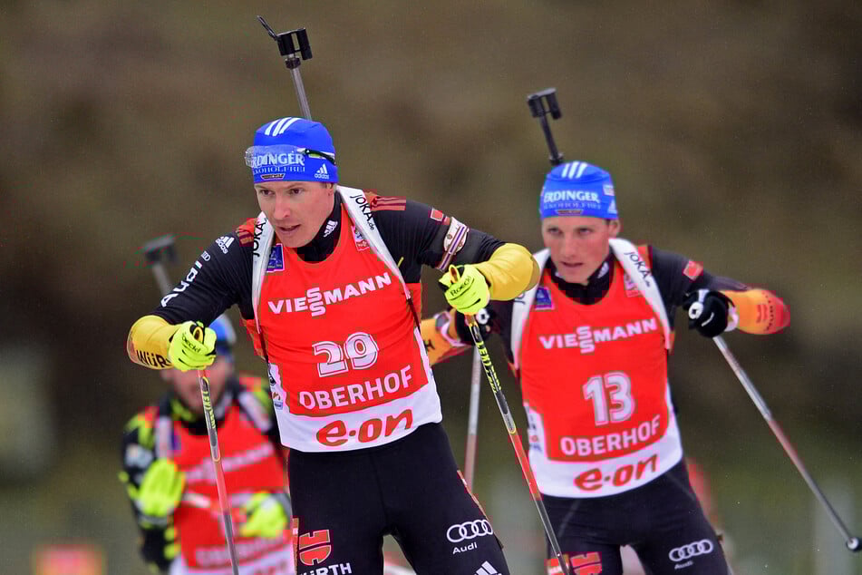 Andreas Birnbacher (44, l.) soll einer der heißesten Kandidaten für den Cheftrainerposten der deutschen Biathlon-Damen sein.