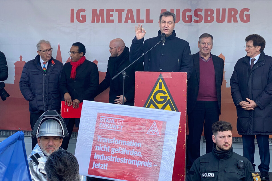 Ministerpräsident Markus Söder hat im schwäbischen Meitingen seine Forderung nach Gas- und Atom-Energie bekräftigt.