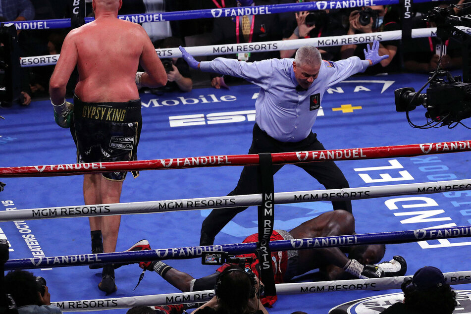 WBC Heavyweight champion Tyson Fury (l.) knocked out former Heavyweight champion Deontay Wilder (r.) in the 11th round of their third fight on Saturday.